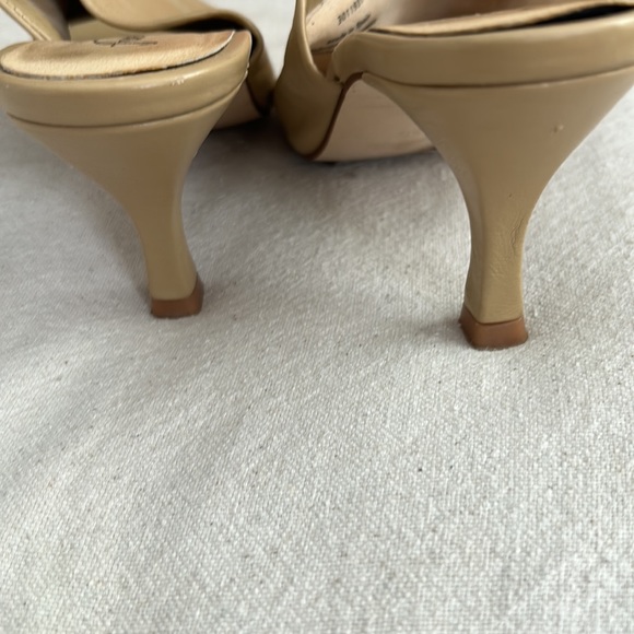 Super soft tan leather slides with a small heel - Picture 3 of 4